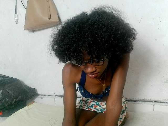 Claudiaah live cam on BongaCams