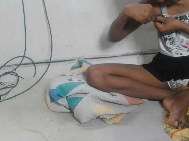 Claudiaah live cam on BongaCams