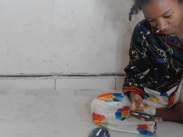 Claudiaah live cam on BongaCams