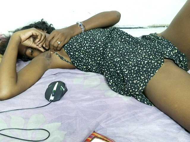 Claudiaah live cam on BongaCams