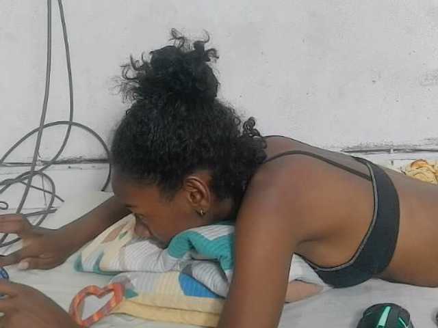 Claudiaah live cam on BongaCams