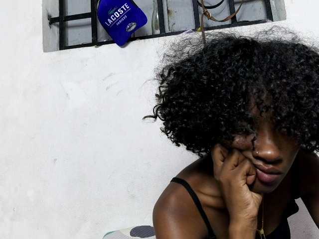 Claudiaah live cam on BongaCams