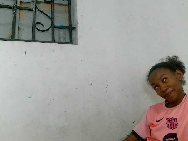 Claudiaah live cam on BongaCams