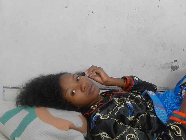 Claudiaah live cam on BongaCams