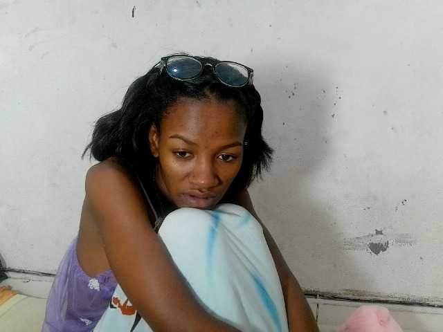 Claudiaah live cam on BongaCams