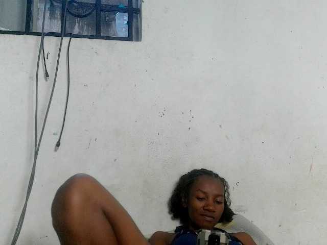 Claudiaah live cam on BongaCams