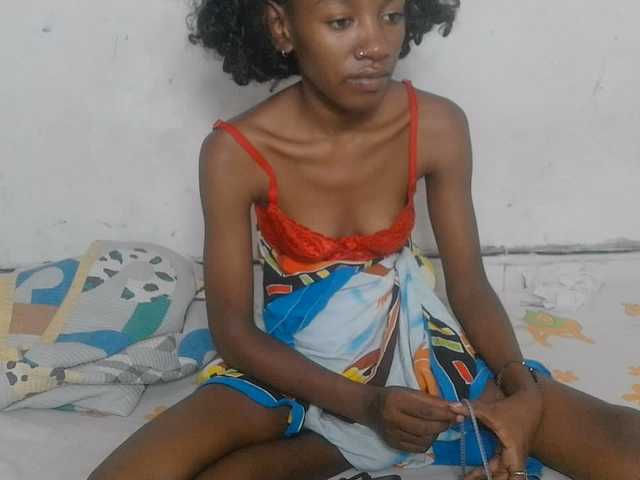 Claudiaah live cam on BongaCams