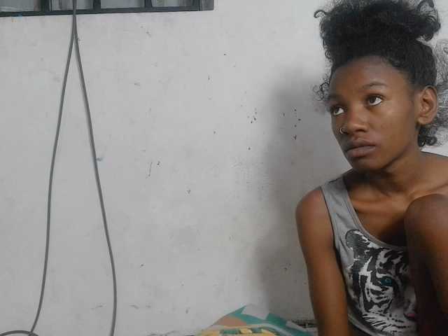 Claudiaah live cam on BongaCams
