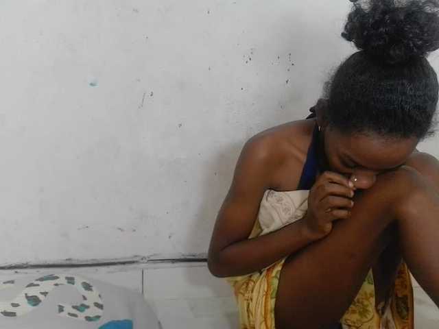 Claudiaah live cam on BongaCams