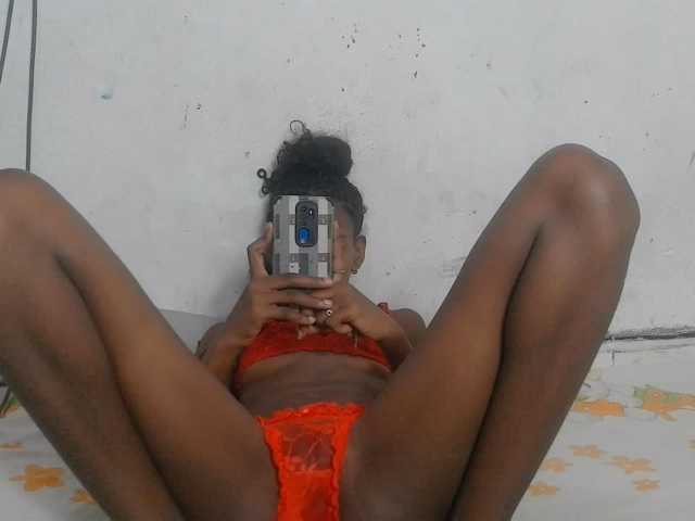 Claudiaah live cam on BongaCams