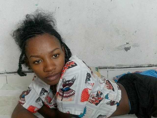 Claudiaah live cam on BongaCams