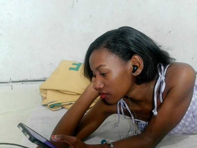 Claudiaah live cam on BongaCams