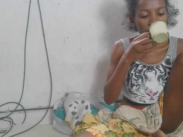 Claudiaah live cam on BongaCams