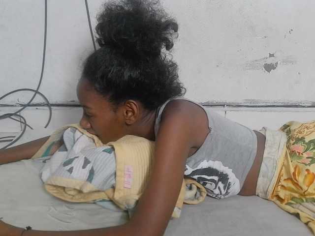 Claudiaah live cam on BongaCams