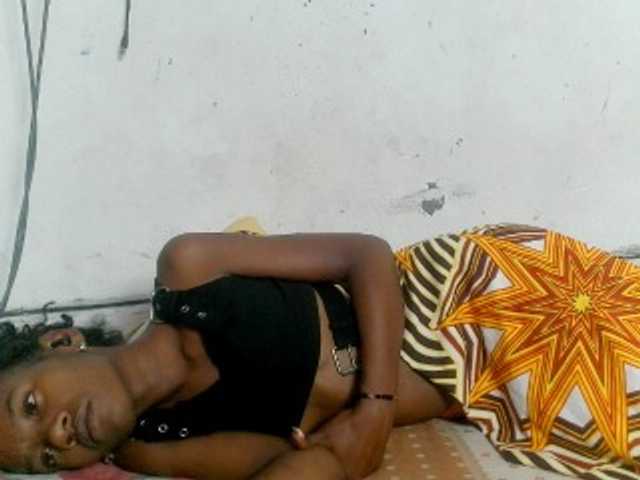 Claudiaah live cam on BongaCams