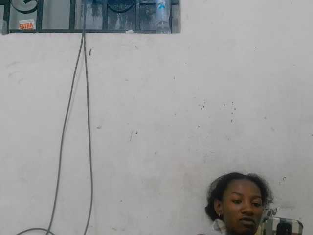 Claudiaah live cam on BongaCams
