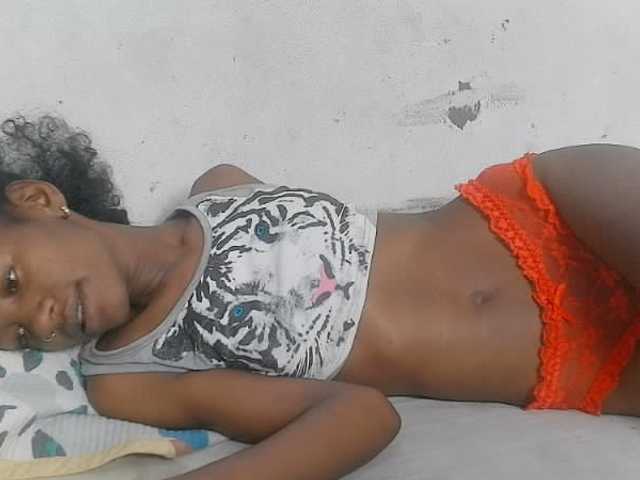 Claudiaah live cam on BongaCams