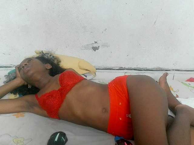 Claudiaah live cam on BongaCams