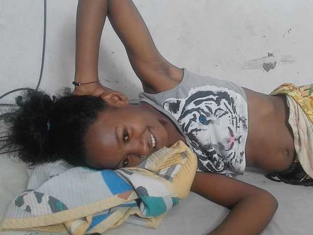 Claudiaah live cam on BongaCams