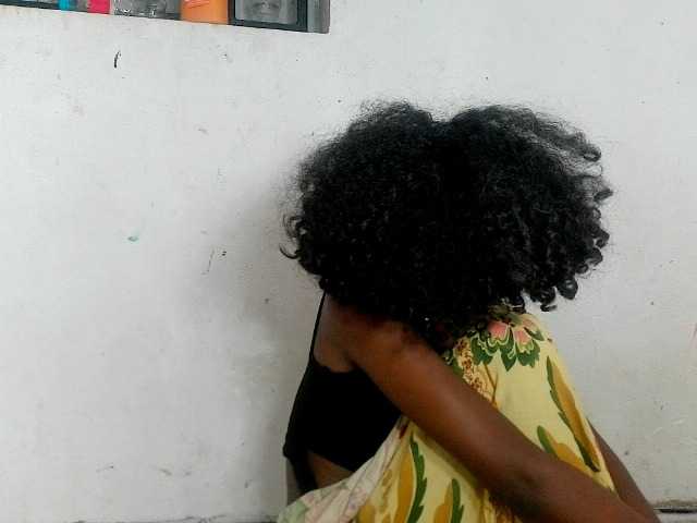Claudiaah live cam on BongaCams