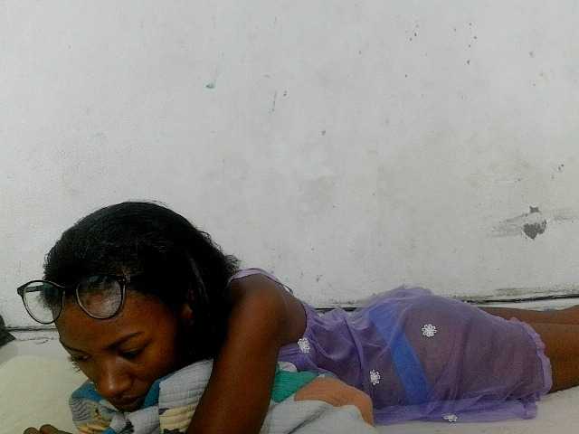 Claudiaah live cam on BongaCams