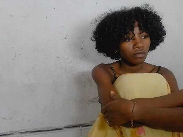 Claudiaah live cam on BongaCams