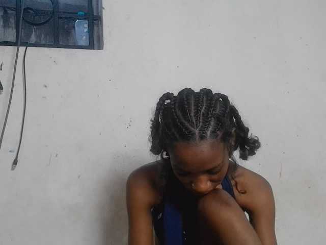 Claudiaah live cam on BongaCams