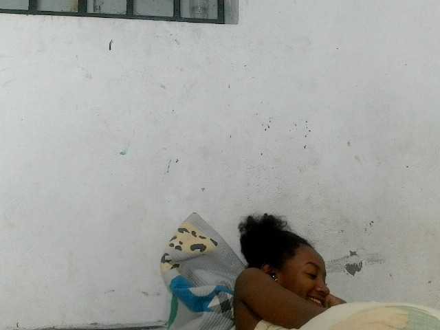Claudiaah live cam on BongaCams