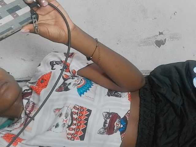 Claudiaah live cam on BongaCams