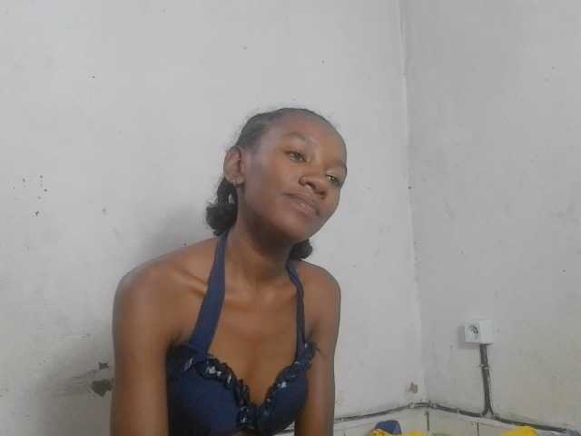 Claudiaah live cam on BongaCams