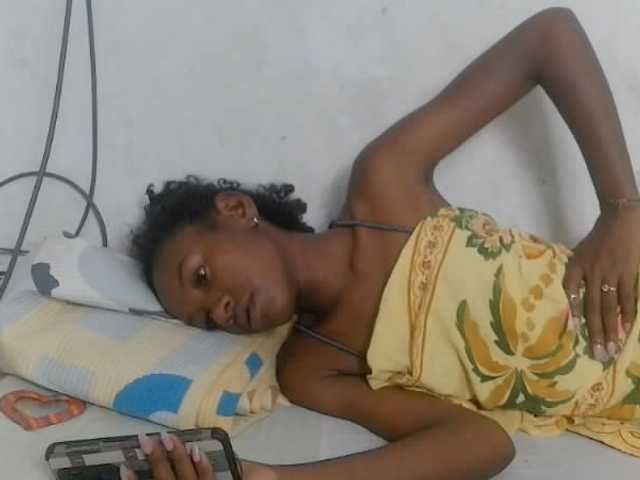 Claudiaah live cam on BongaCams
