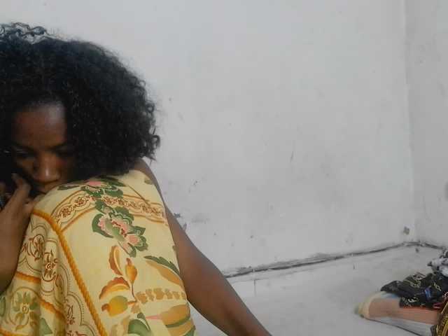 Claudiaah live cam on BongaCams