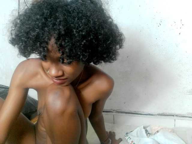 Claudiaah live cam on BongaCams