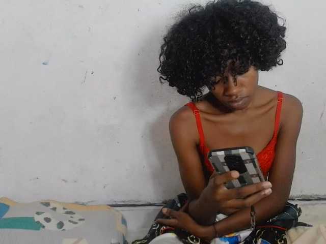 Claudiaah live cam on BongaCams