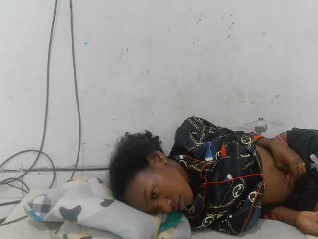 Claudiaah live cam preview