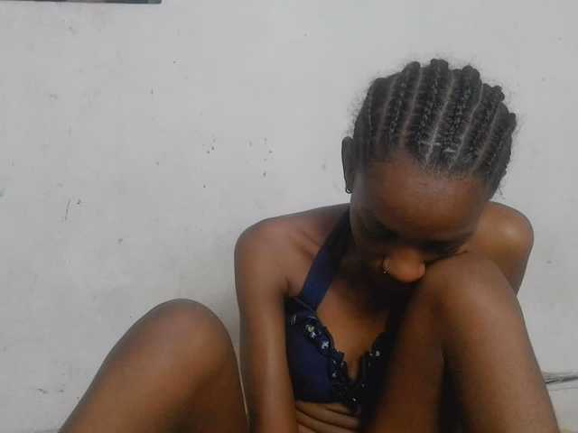 Claudiaah live cam on BongaCams