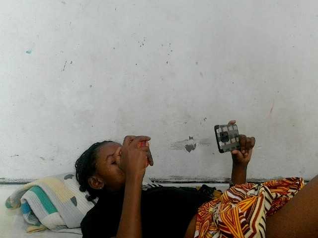Claudiaah live cam on BongaCams