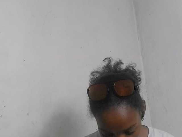 Claudiaah live cam on BongaCams