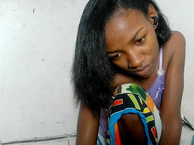 Claudiaah live webcam show