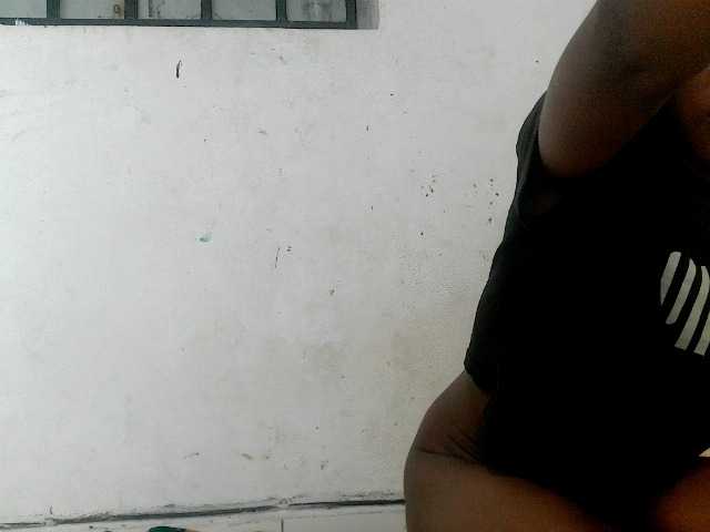 Claudiaah live cam