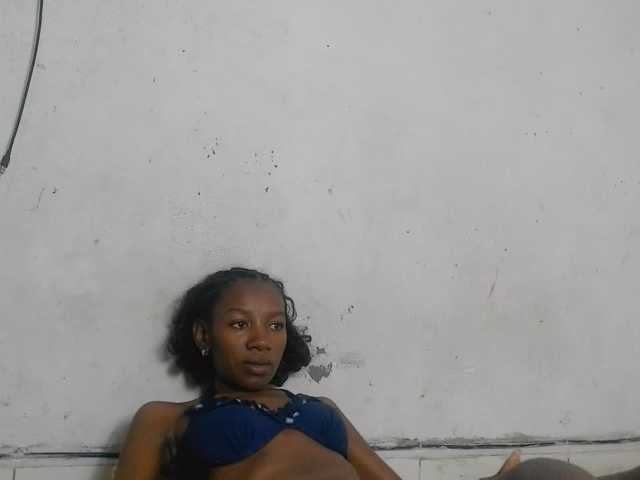 Claudiaah live cam on BongaCams