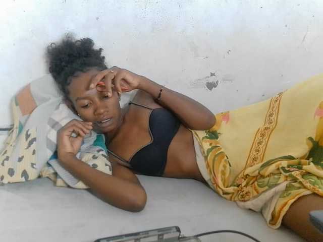 Claudiaah live cam on BongaCams