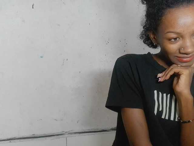 Claudiaah live cam on BongaCams