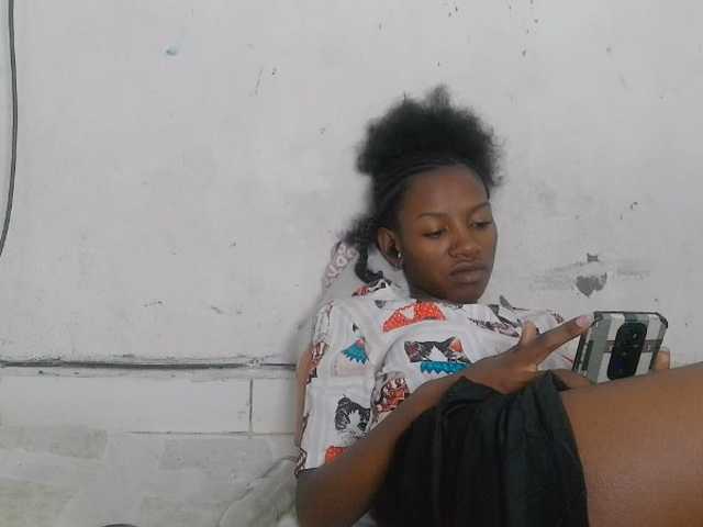 Claudiaah live cam on BongaCams