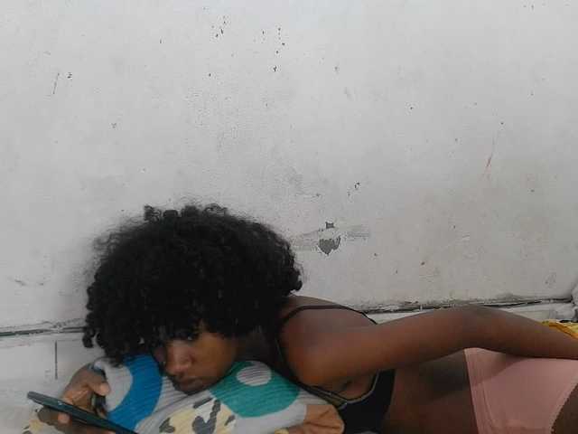 Claudiaah live cam on BongaCams