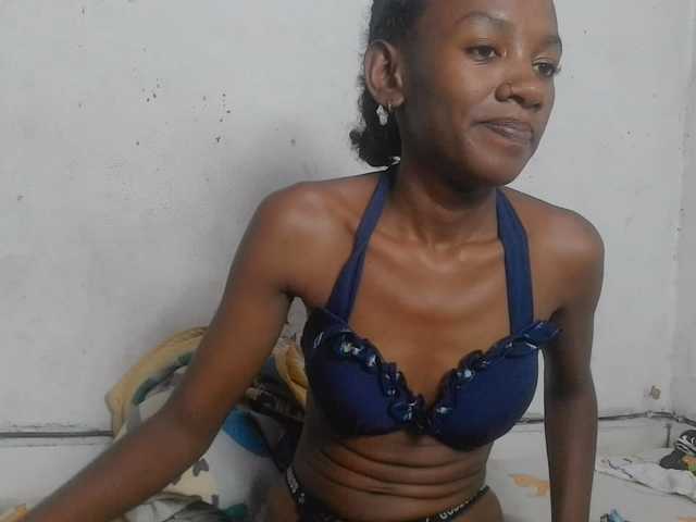 Claudiaah live cam on BongaCams