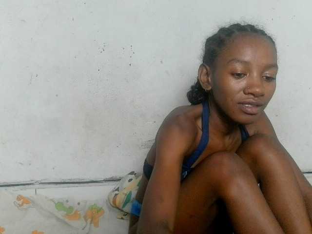 Claudiaah live cam on BongaCams