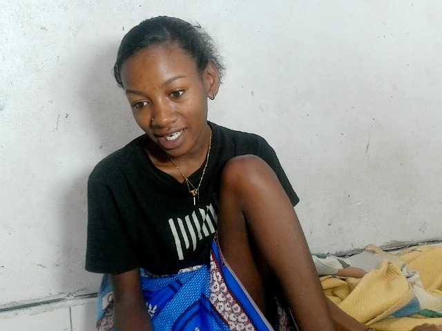 Claudiaah live cam on BongaCams