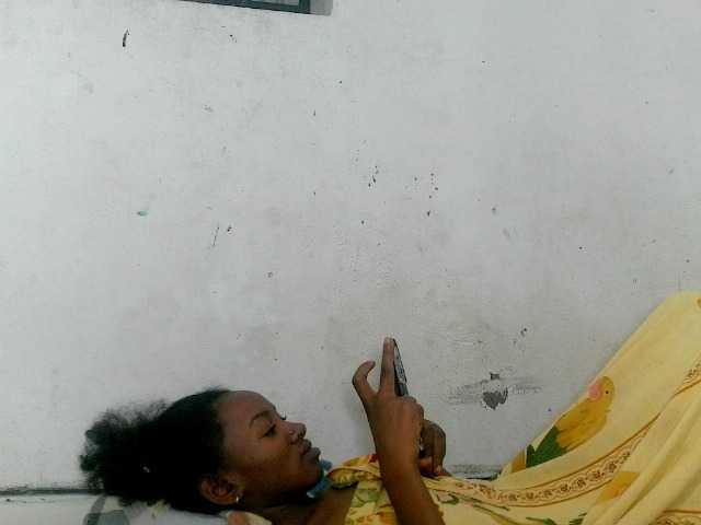 Claudiaah live cam on BongaCams