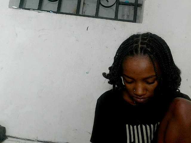 Claudiaah live cam on BongaCams